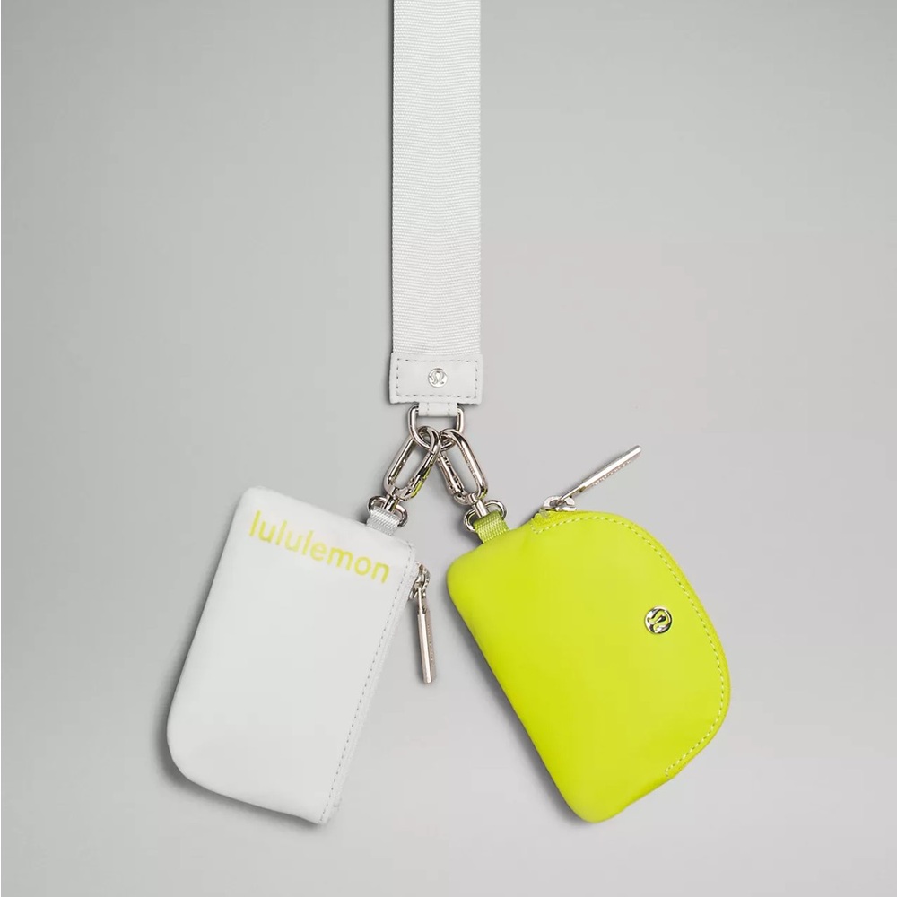 Lululemon Dual Pouch Wristlet in Vapor/Lichen Lime